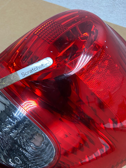 2005- 2007 Toyota Sequoia Right Passenger RH Tail light AE2936 DG3