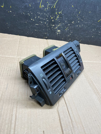 2006 to 2011 Cadillac DTS Dash Center Air Vent Heater Bezel OEM aa4480 DG1