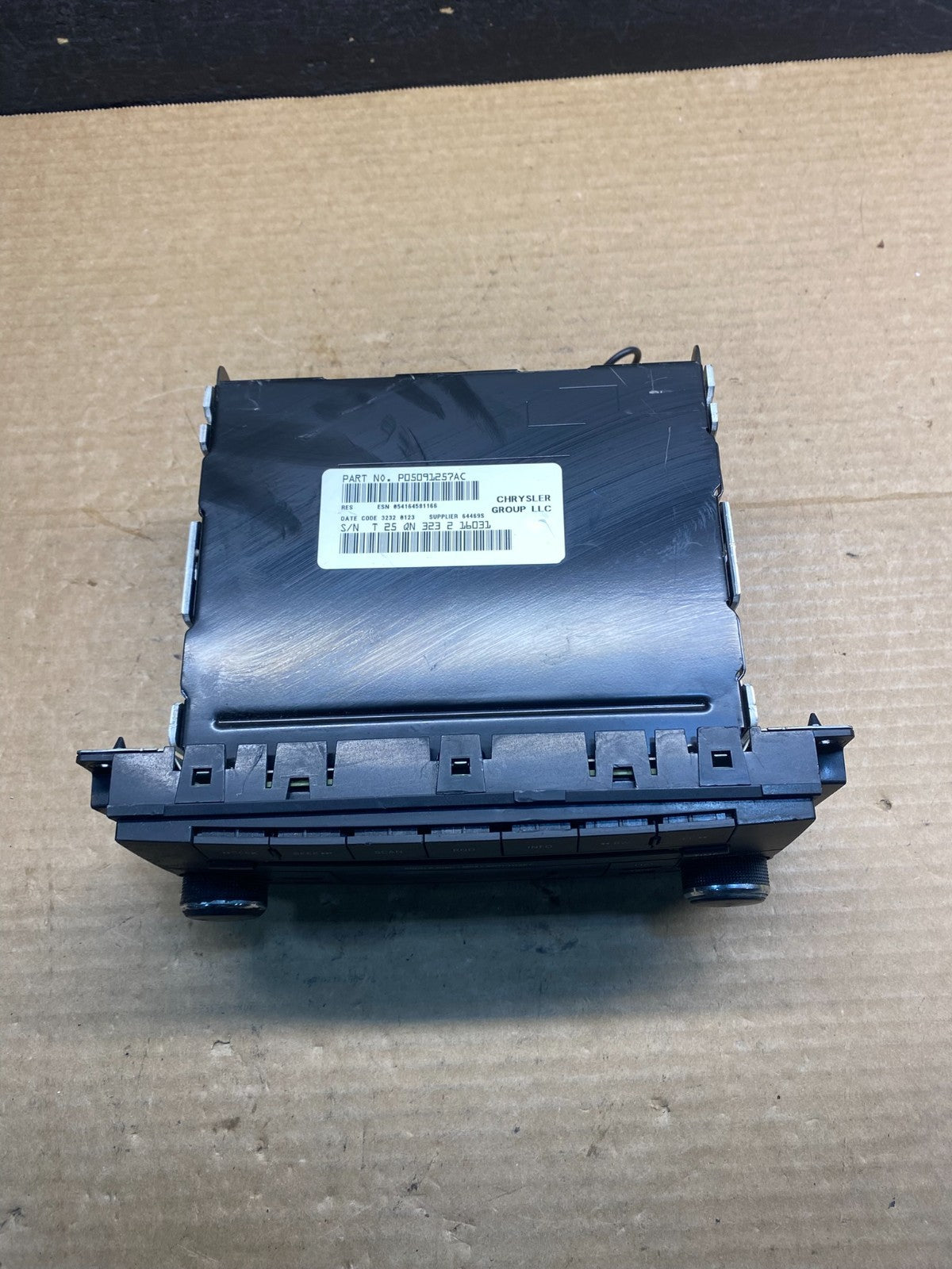 2007-2012 Chrysler Dodge Jeep Ram Radio CD MP3 AUX Receiver Af7832 DG3