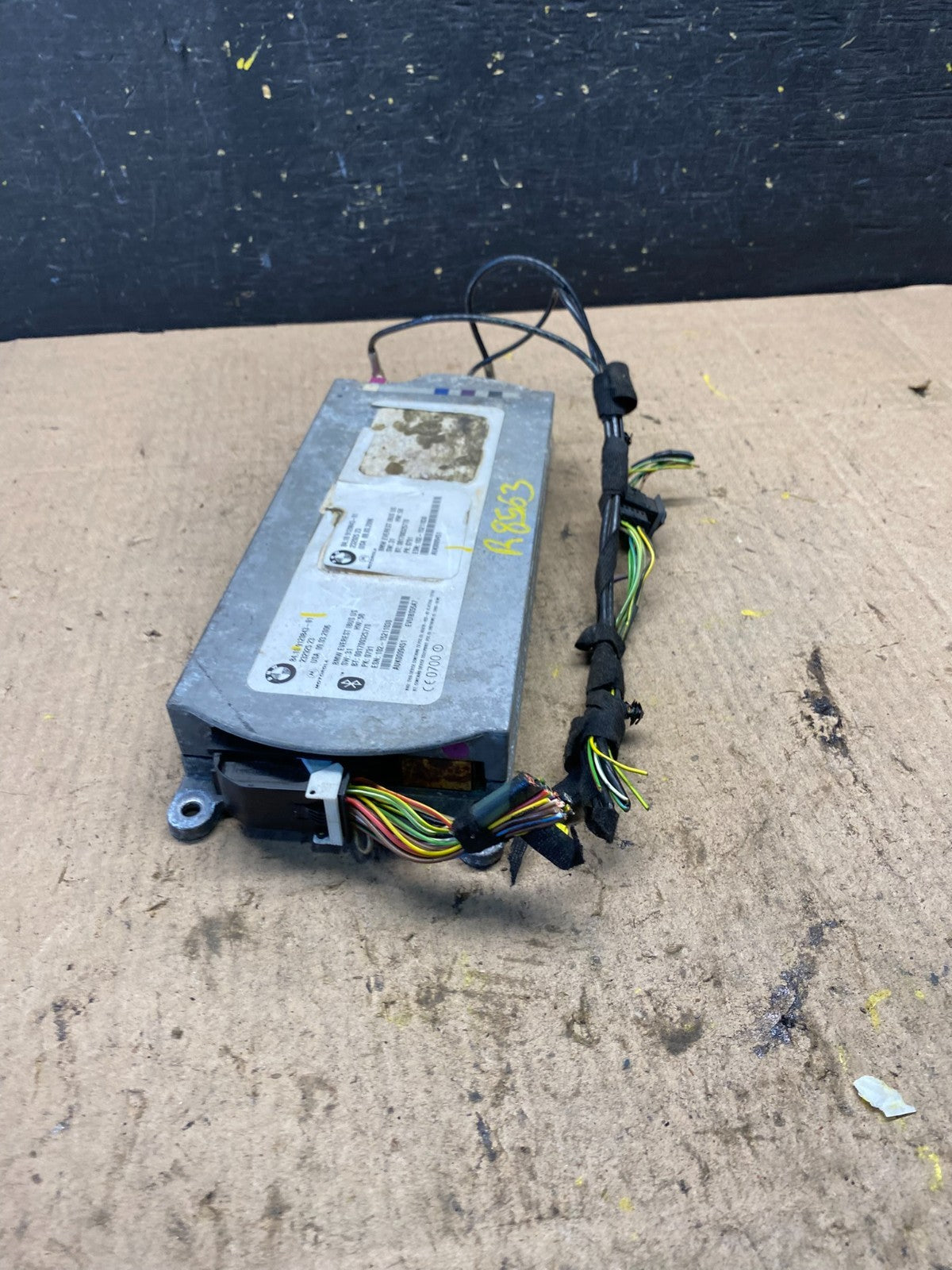 2000 to 2006 Bmw X5 Bluetooth  Control Module Computer Telematics OEM R8563 DG2
