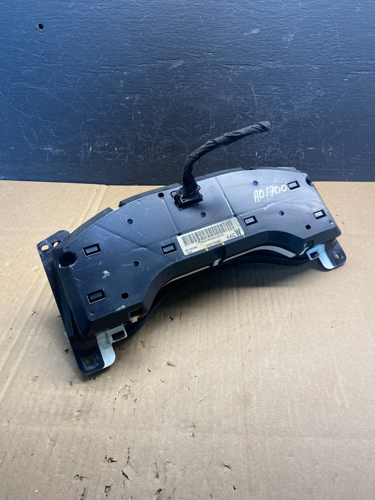 2010 - 2012 Chevrolet Express 2500 3500 Speedometer Cluster Gauge ad1700 DG4