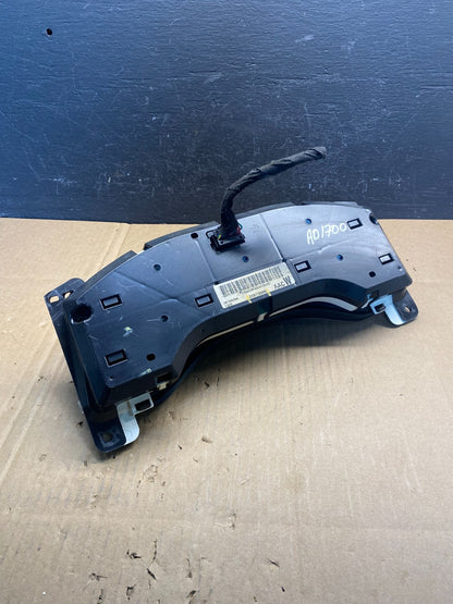2010 - 2012 Chevrolet Express 2500 3500 Speedometer Cluster Gauge ad1700 DG4