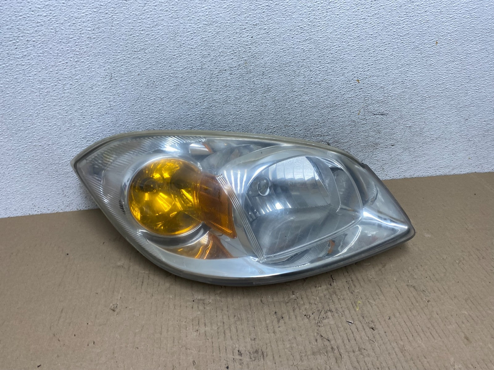 2005-2010 Chevrolet Cobalt Sedan Right Passenger Halogen Headlight AF5876 DW0