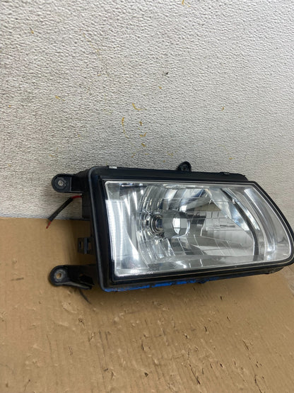 2000 2001 2002 Isuzu Rodeo Right Passenger Side Halogen Headlight AH2789 DG1