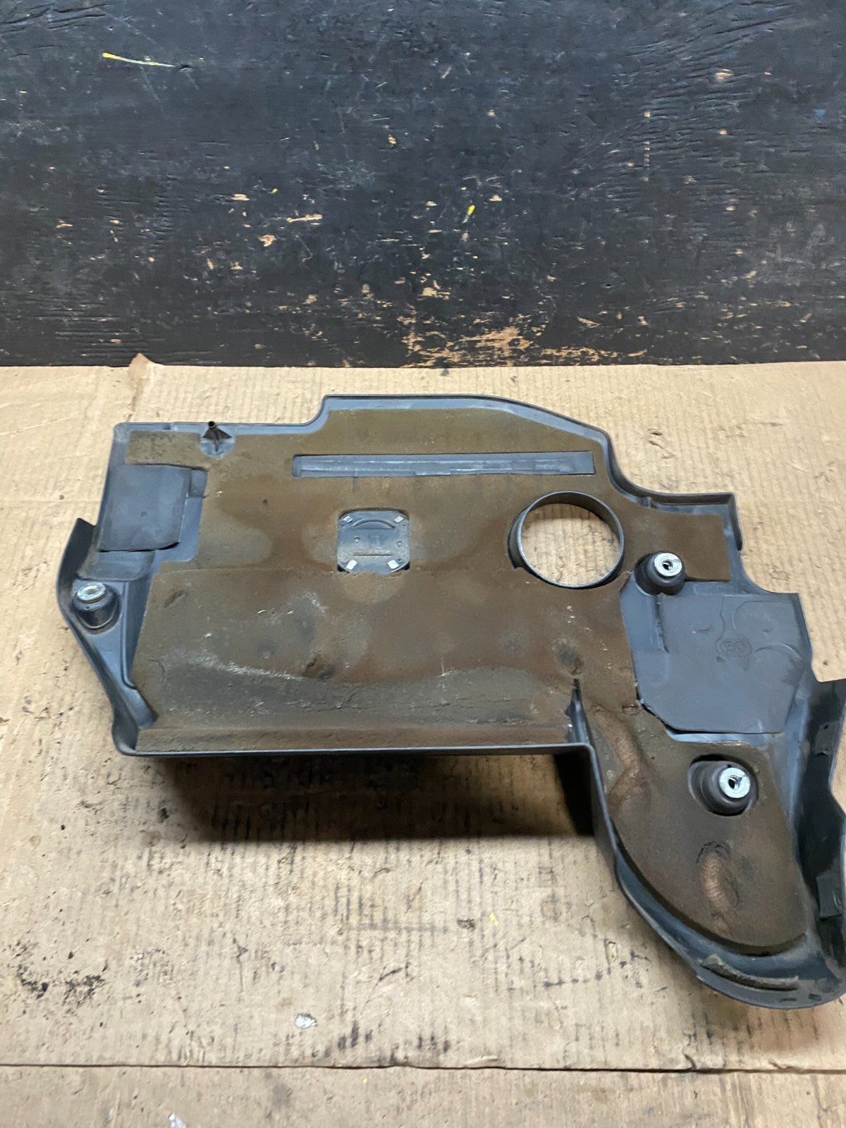 2007 to 2013 Nissan Altima 2.5 L Engine Cover U6132 DG5