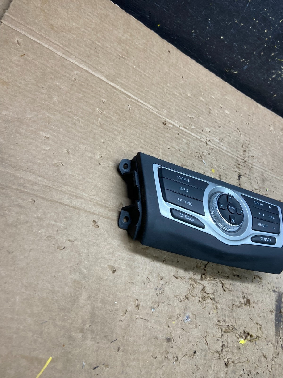 2009-2014 Nissan Murano AM FM Radio CD Control Panel X1125 DG1