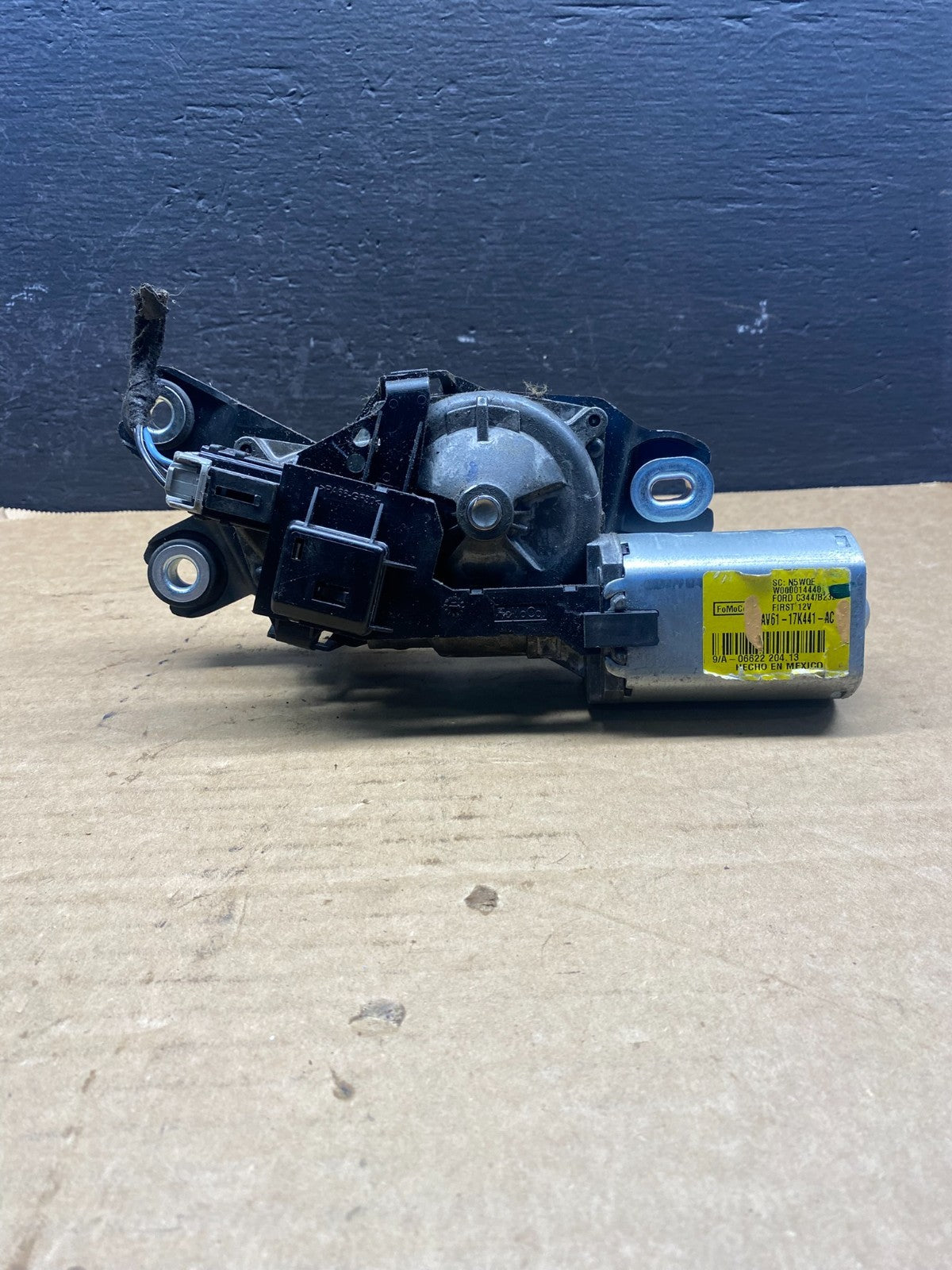 2013 - 2018 Ford C-Max Rear Windshield Wiper Motor AC7983 DG4