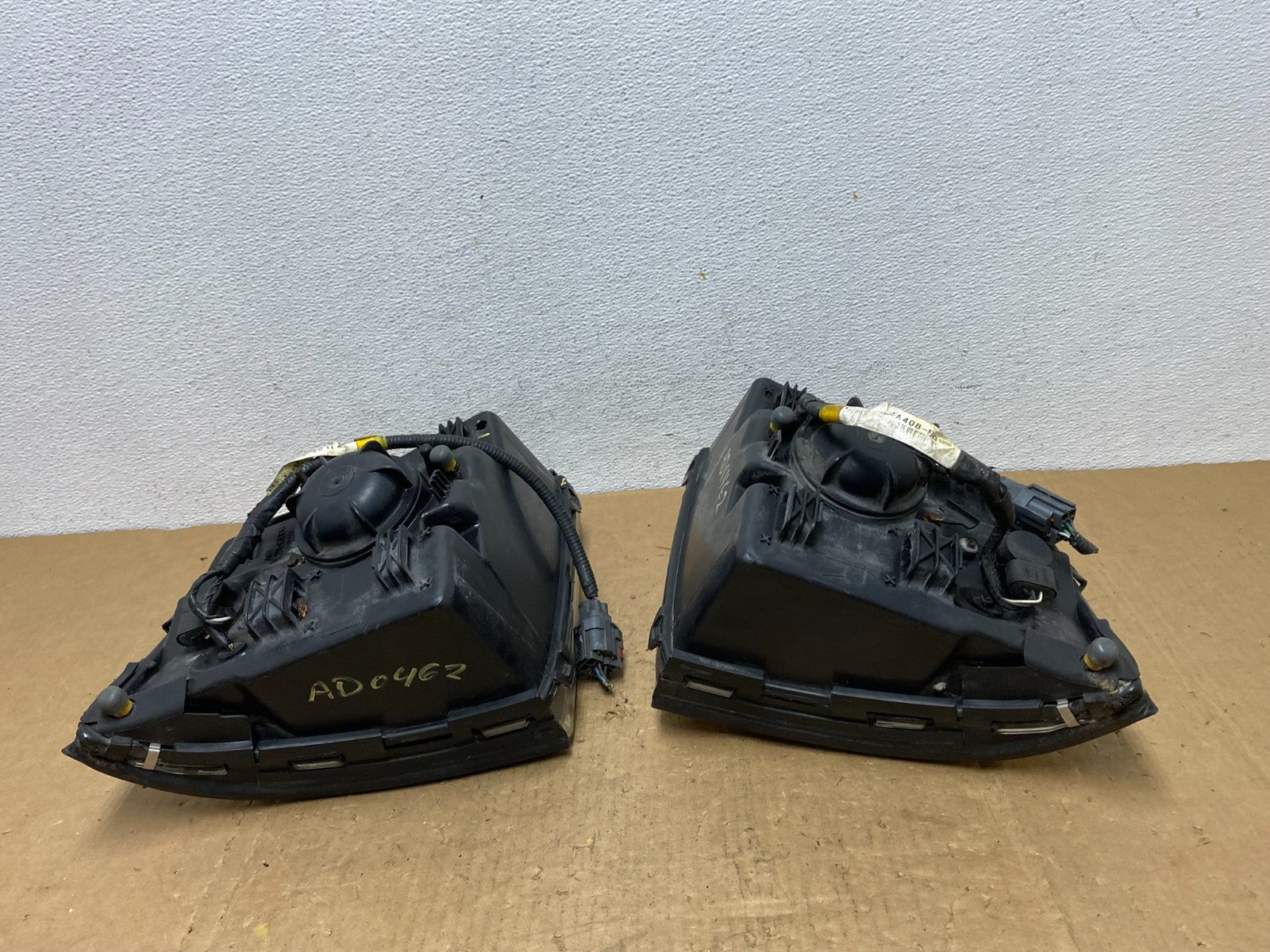 2002-2005 Mercury Mountaineer Left+Right Side Halogen Headlights AD0462 DW13