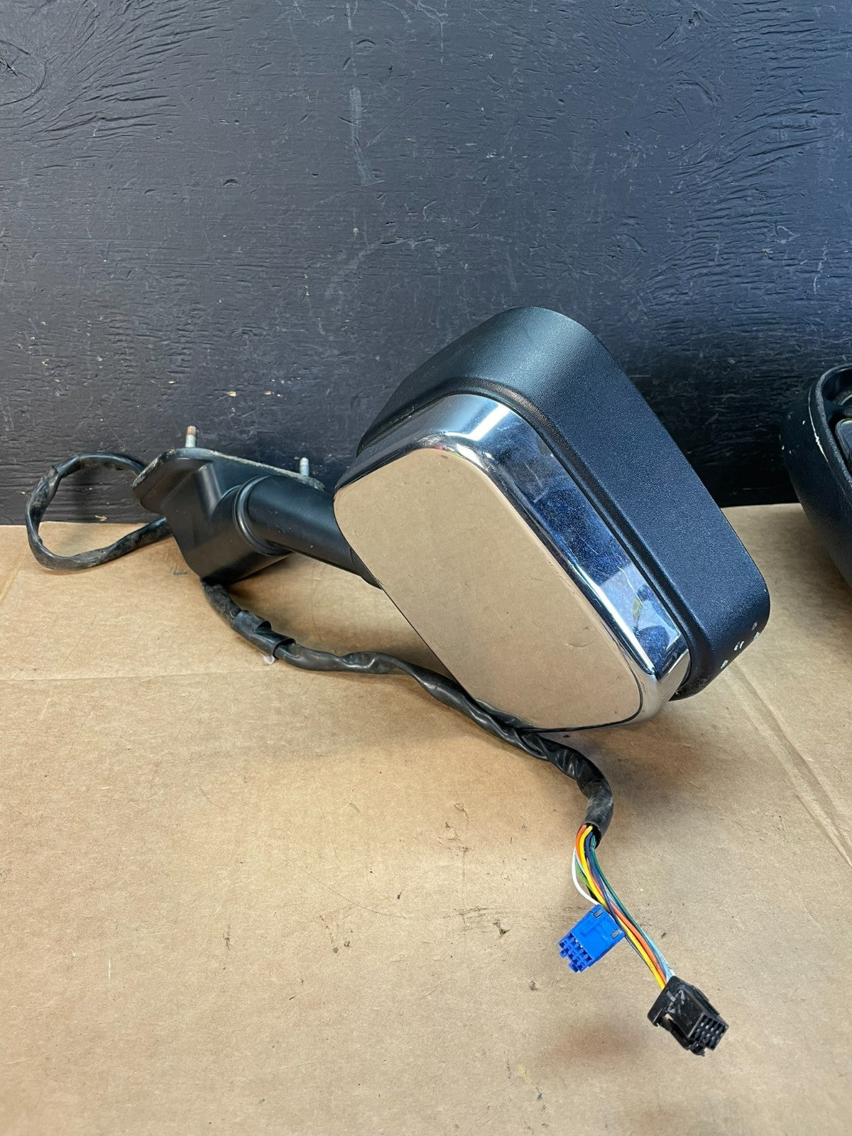 2003 to 2005 Hummer H2 Front Left Driver LH View Door Mirror ae0932 DG1