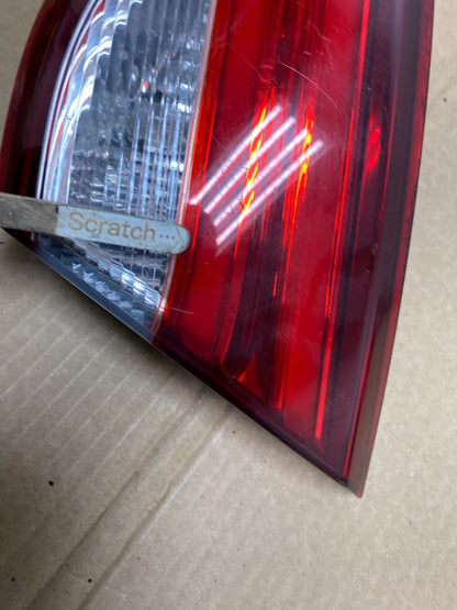 2015 to 2017 Chrysler 200 Sedan Right Passenger Inner Tail Light V0945 DW3