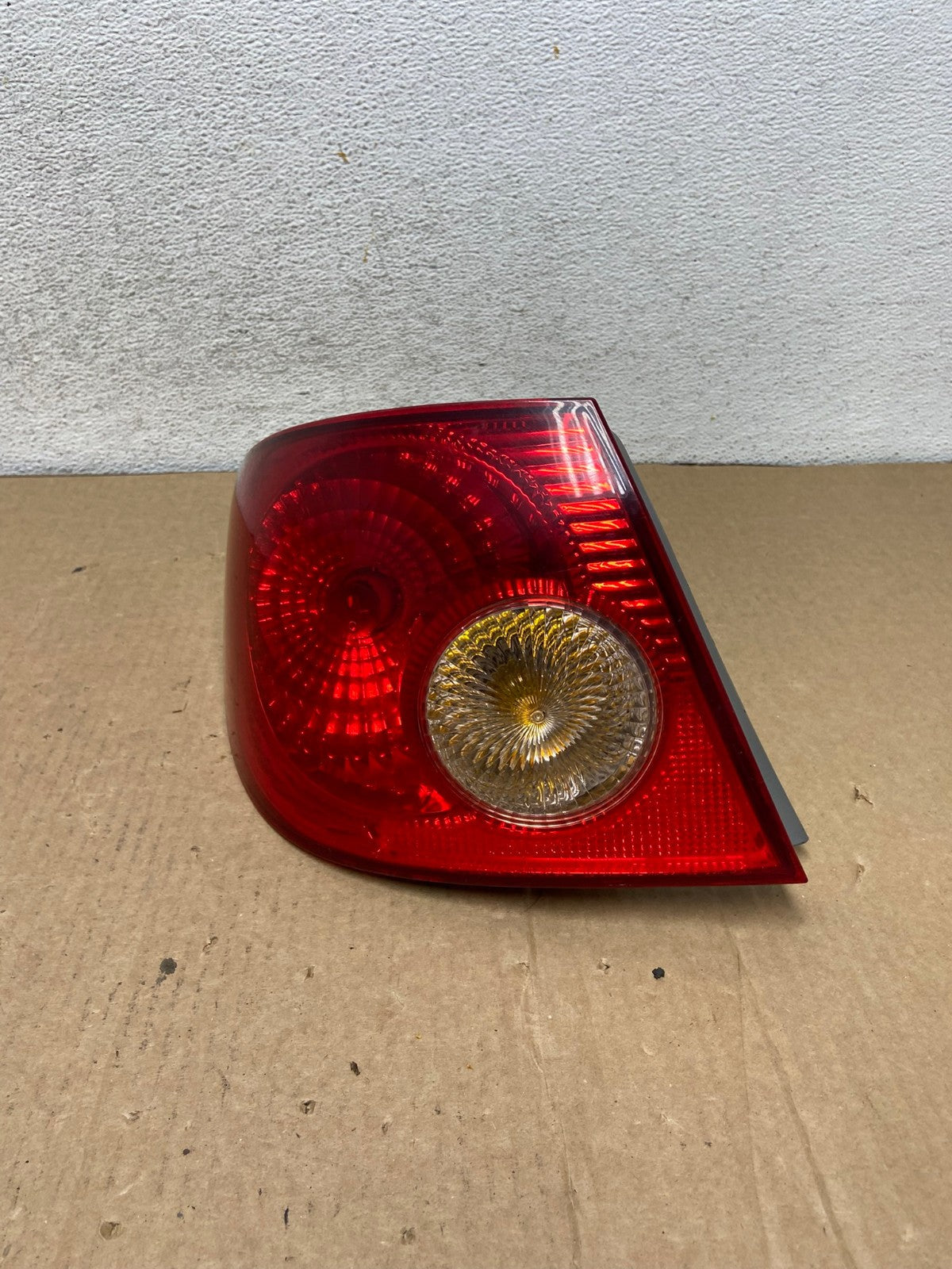 2005 to 2008 Toyota Corolla Left Driver Lh Side Tail Light AG2024 LK0