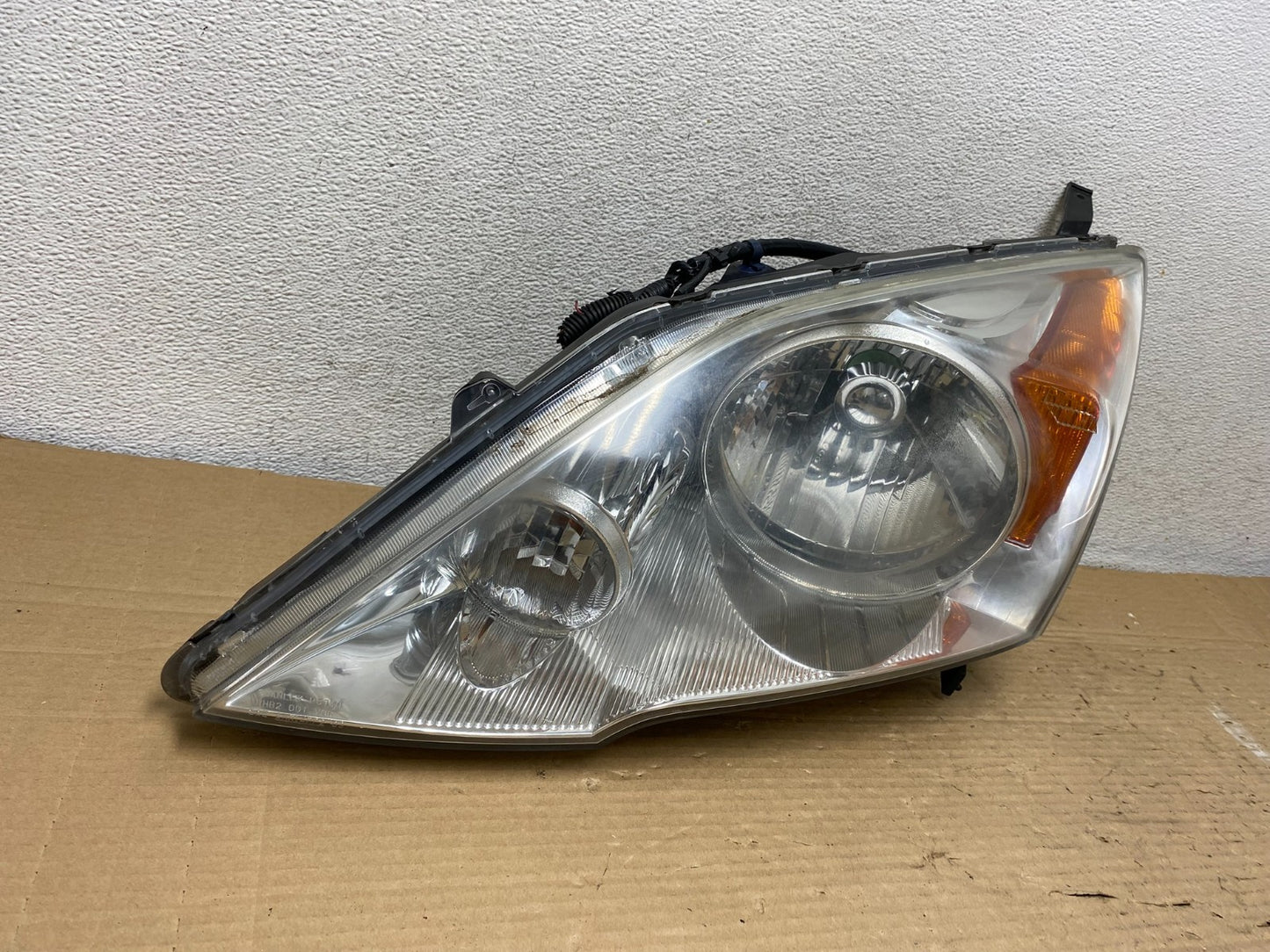 2007 to 2011 Honda CR-V Crv Left Driver LH Side Headlight Halogen AG9111 DW1