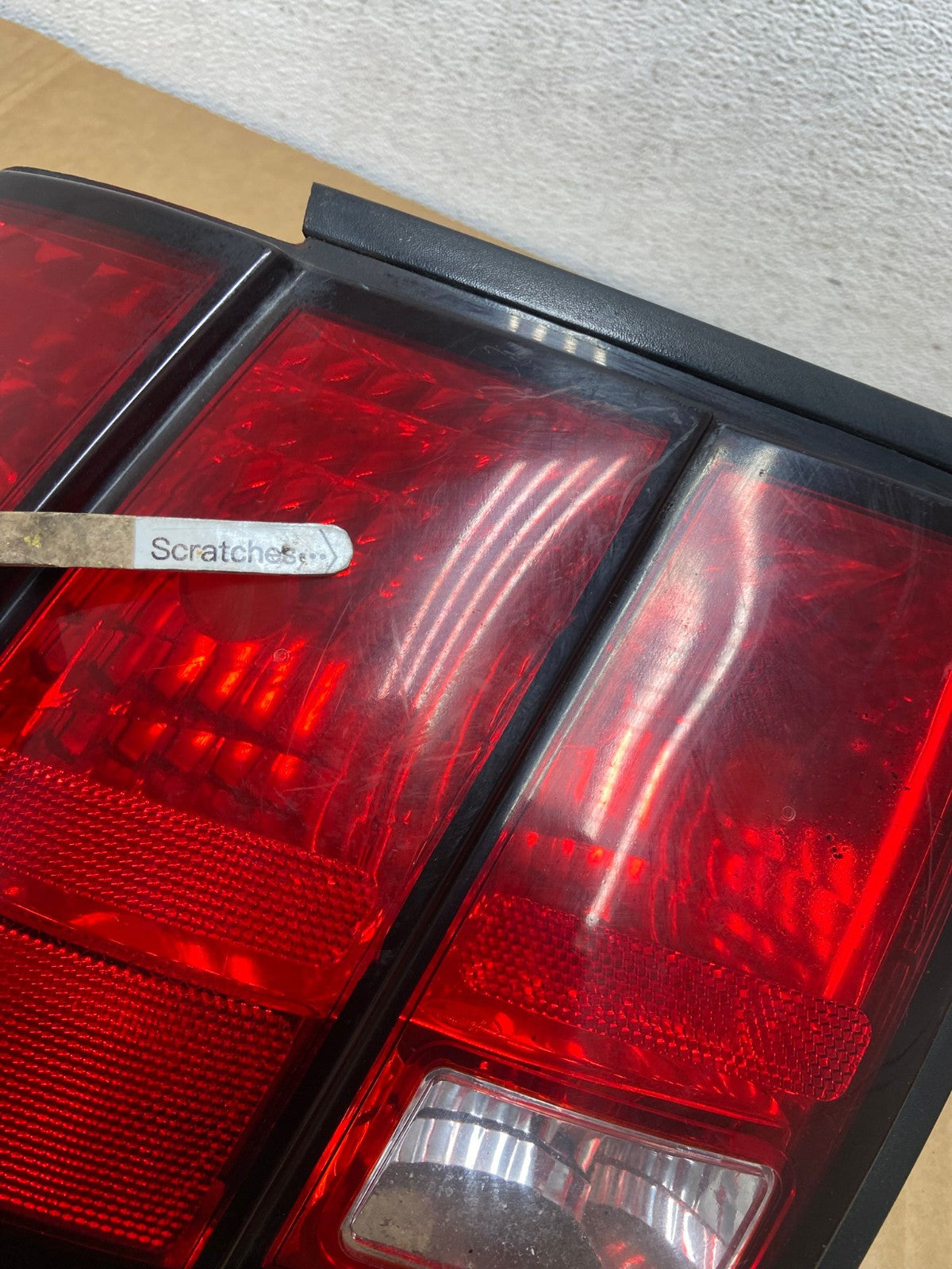 1999 - 2004 Ford Mustang Left Driver Lh Side Tail Light AD2553 LK3