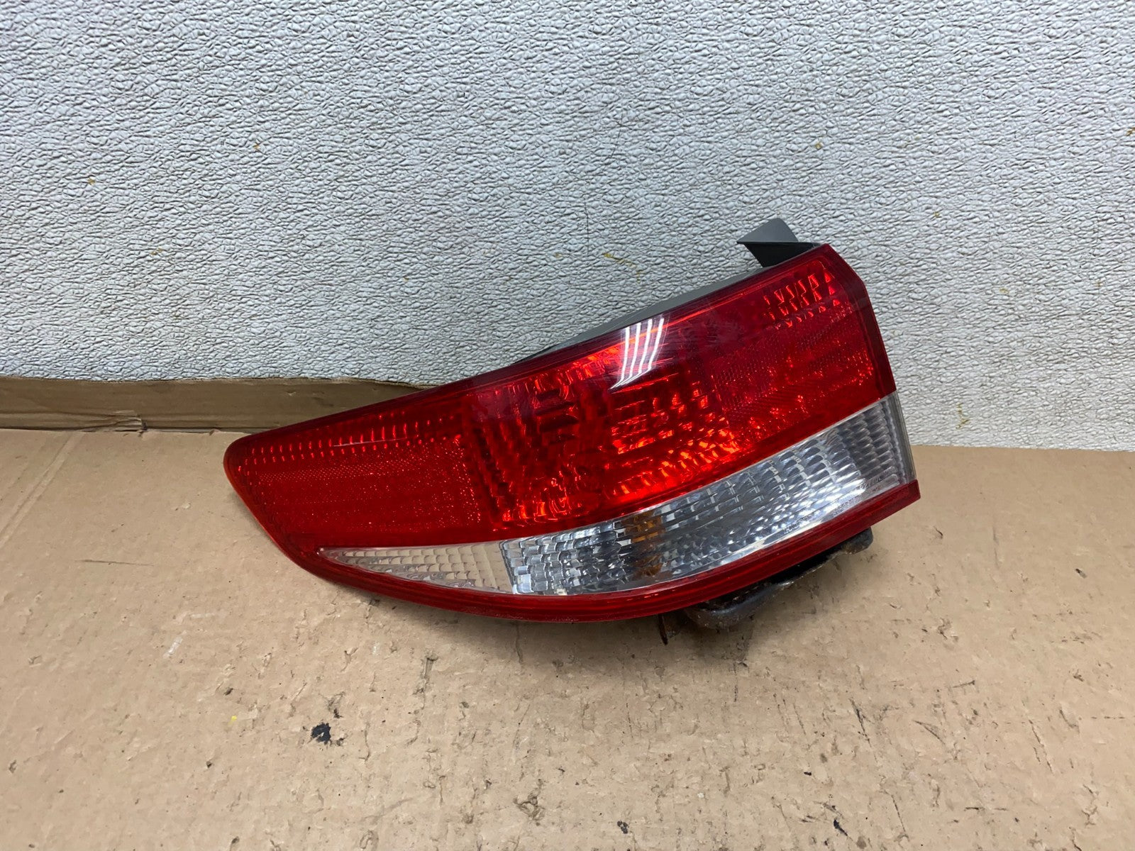 2003 to 2004 Honda Accord Sedan Left Driver Lh Side Tail light U8839 DW0