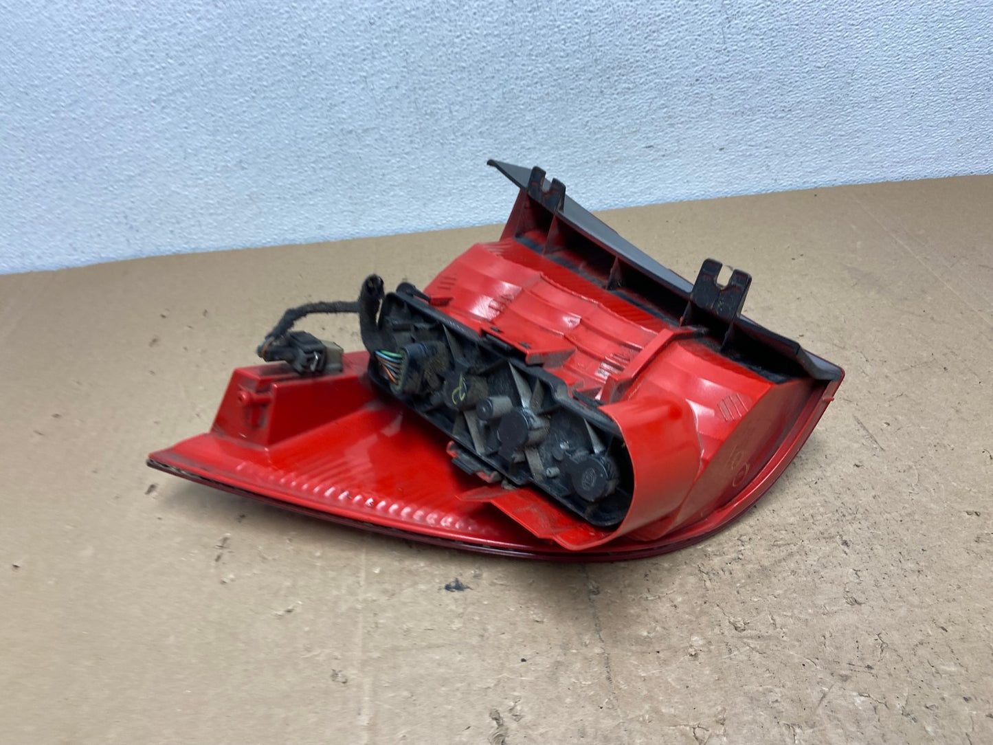2002-2005 Mercedes ML350 ML-Class Left Driver Lh Side Tail Light AC7237 LK5