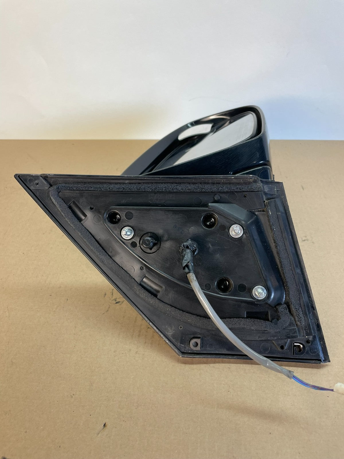 2009 to 2014 Nissan Murano Right Passenger Side View Door Mirror AI3993 DW4