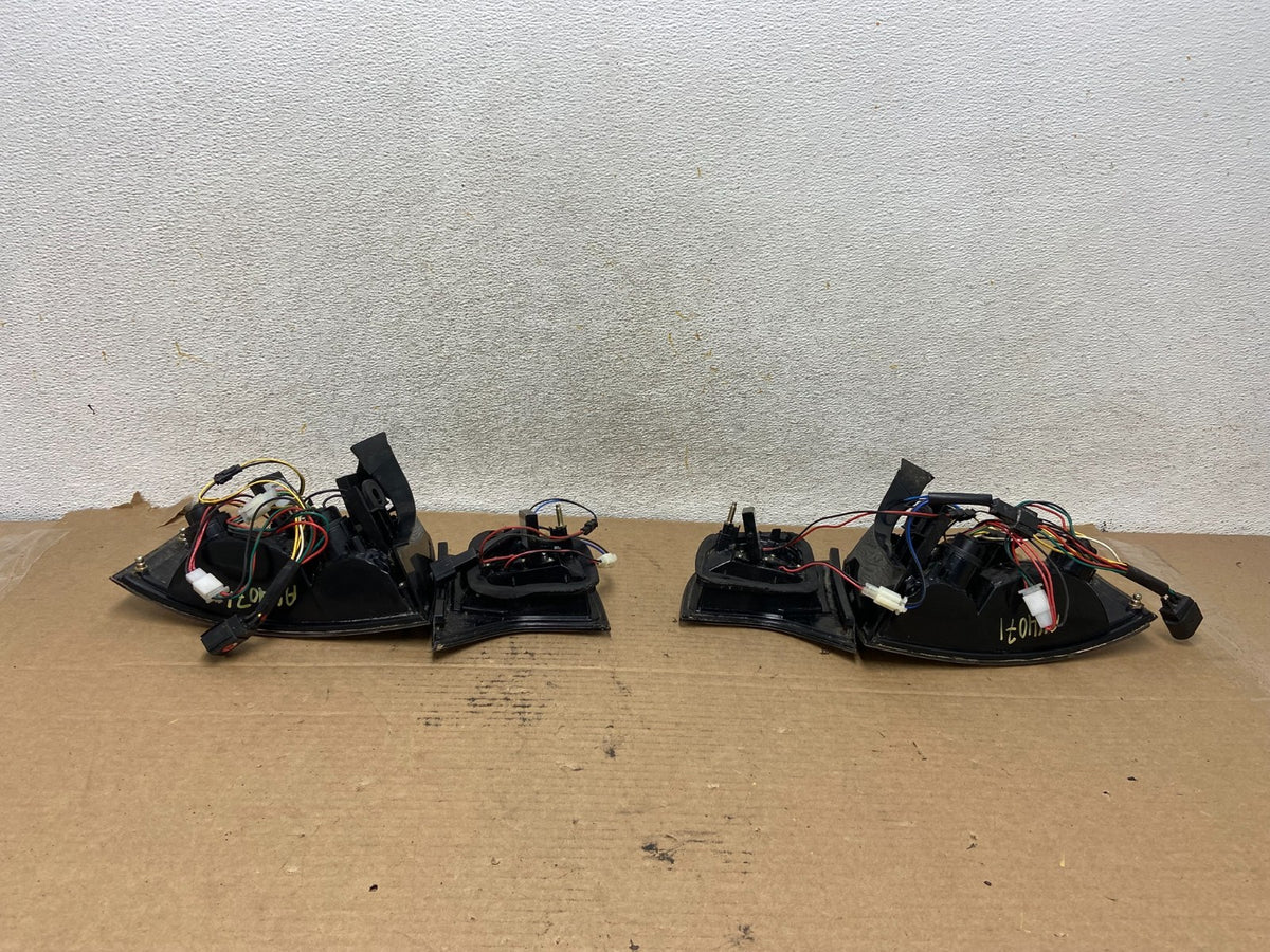 2004 to 2008 Audi A4 Left+Right Set Side Tail Light AH4071 PS9