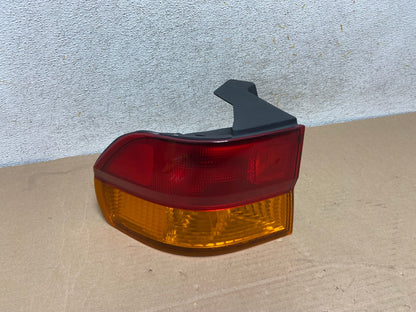 2002 2003 2004 Honda Odyssey Left Driver LH Side Tail Light AH9345 LK0