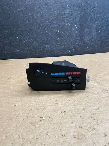 1992 to 1996 Ford Van Econoline E150 E250 A/C Heater Climate Control AG6472 DG0
