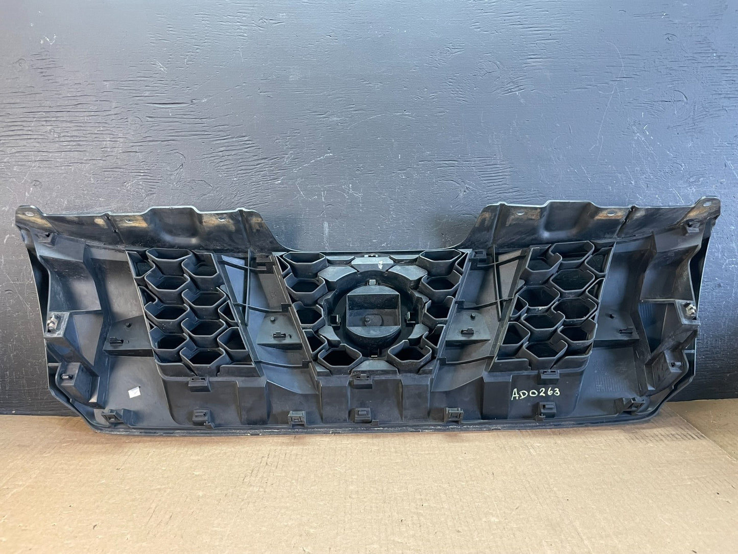 2005 2006 2007 2008 Nissan Xterra Front Upper Grill Grille AD0263 DG3
