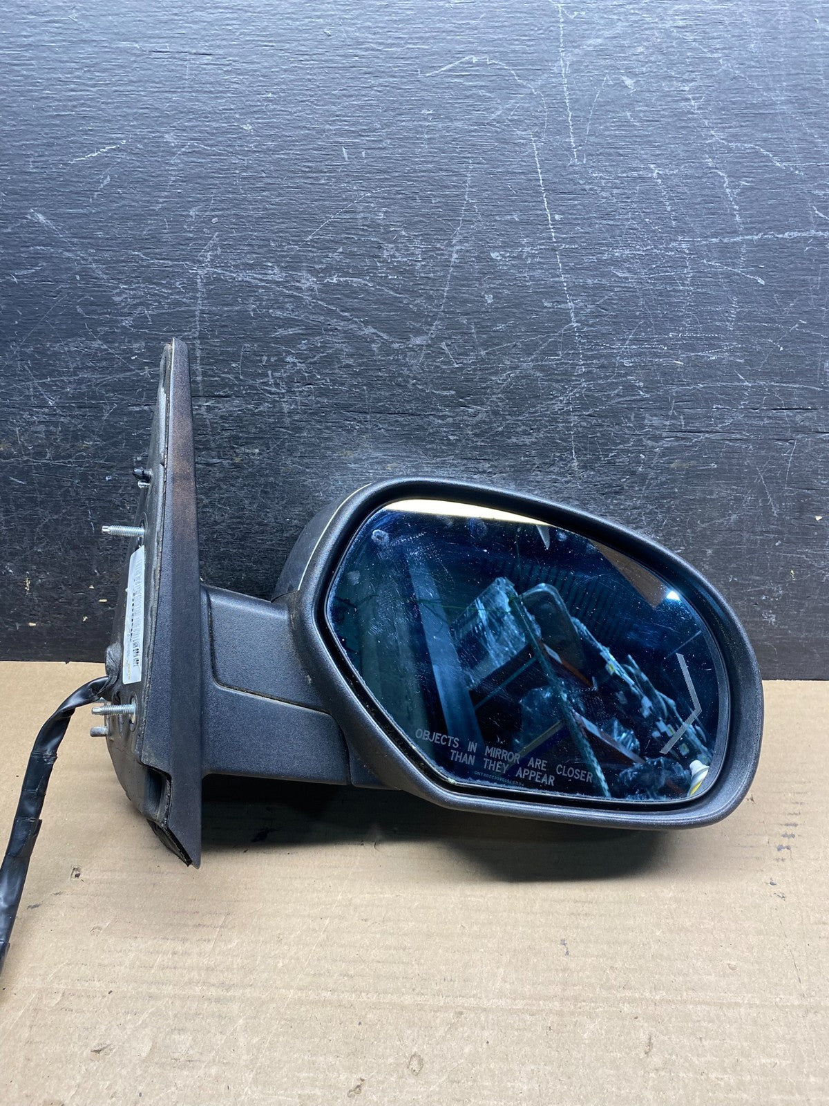 2007-2013 Chevrolet Tahoe Silverado Suburban Right Turn Signal Mirror AH9761 DW7