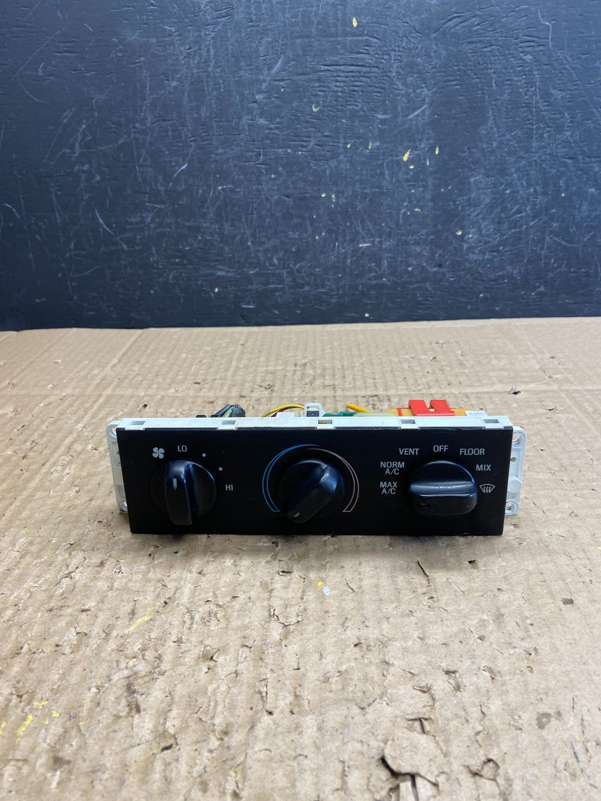 1998 to 2011 Ford Crown Victoria Marquis A/C Heater Climate Control ad1948 DG0