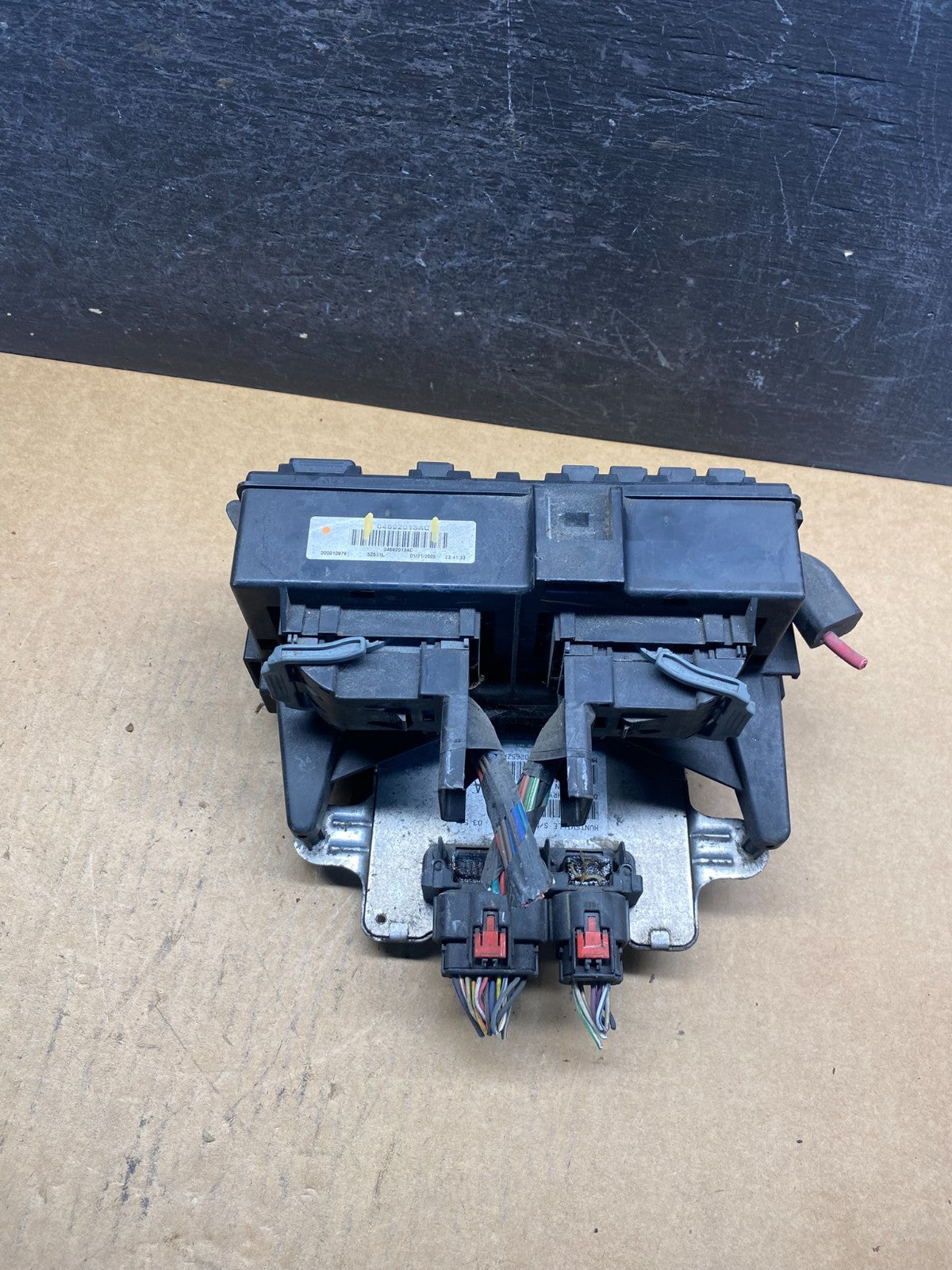 2005 2006 Dodge Durango Fusebox Fuse Box Relay Body BCM Module AH5023 DG0
