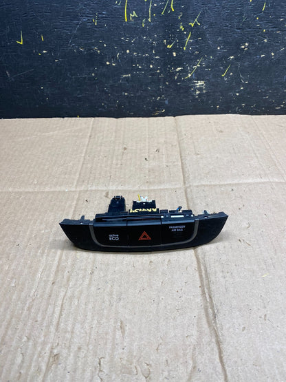 2010 - 2013 Hyundai Tucson Dash Dashboard Center Warning Hazard Switch AA4734 DG0