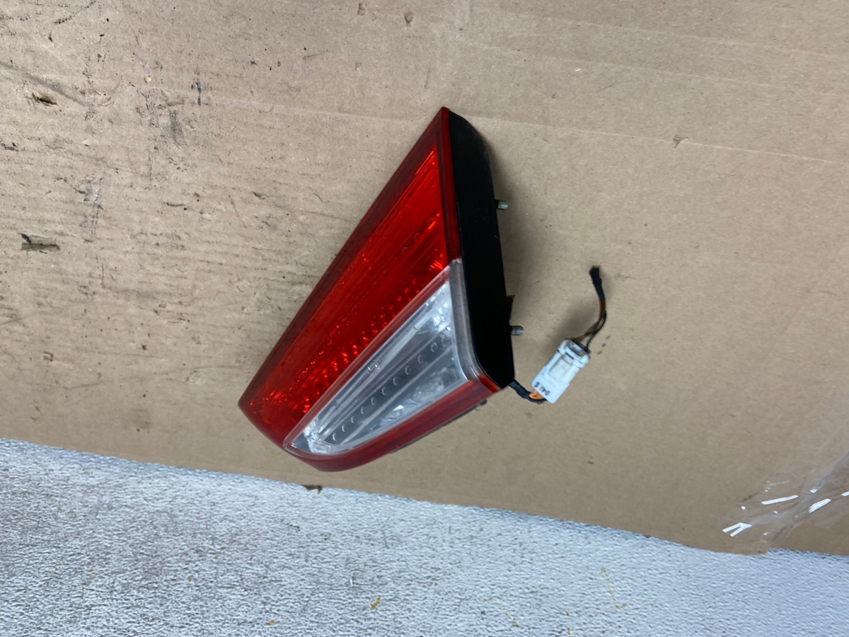 2011 2012 2013 Hyundai Elantra Inner Tail Light Right Passenger AH9540 LK2