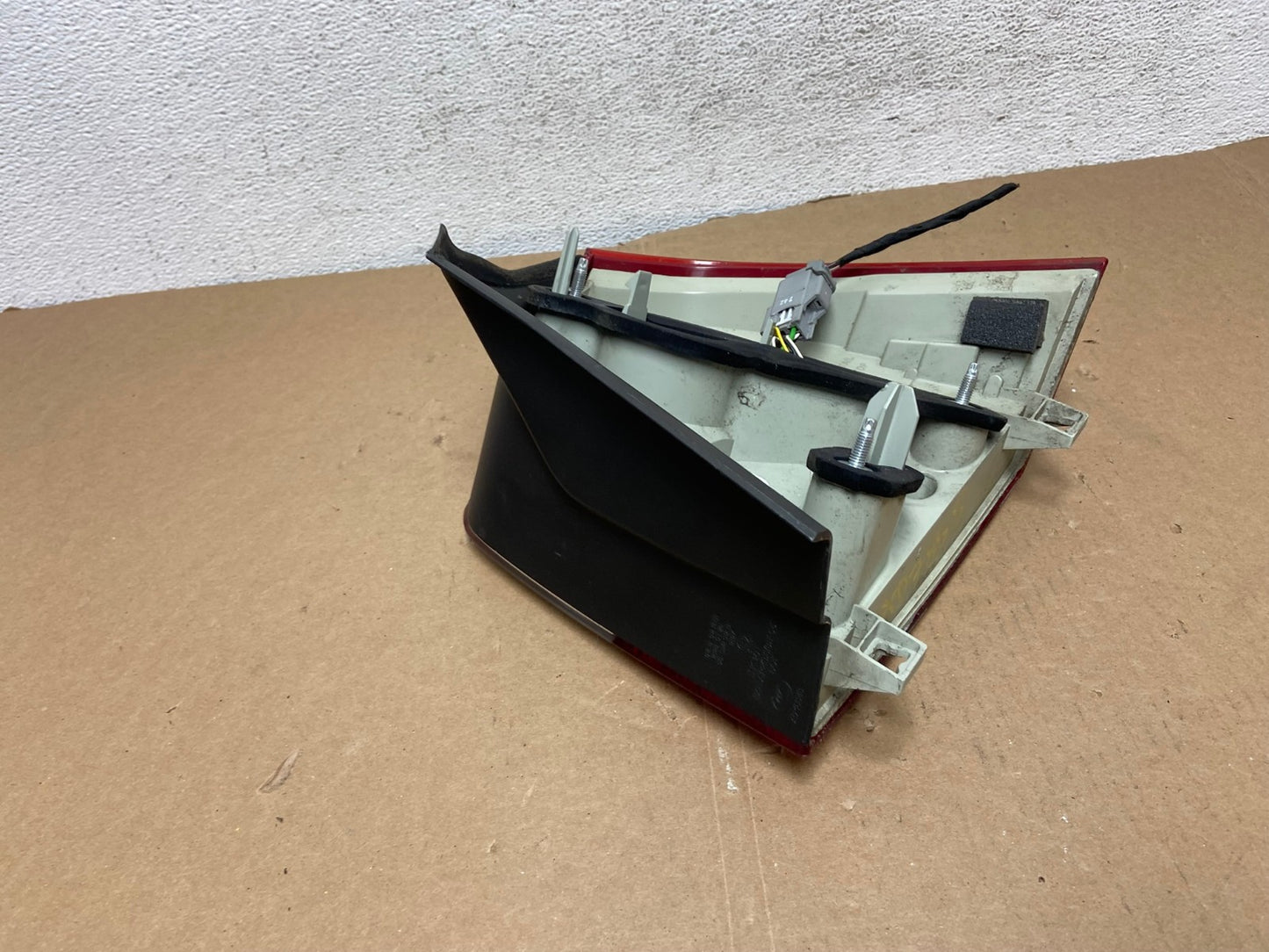 2008 to 2013 Volvo XC70 V70 Left Driver LH Tail Light Lower AD7888 LK5