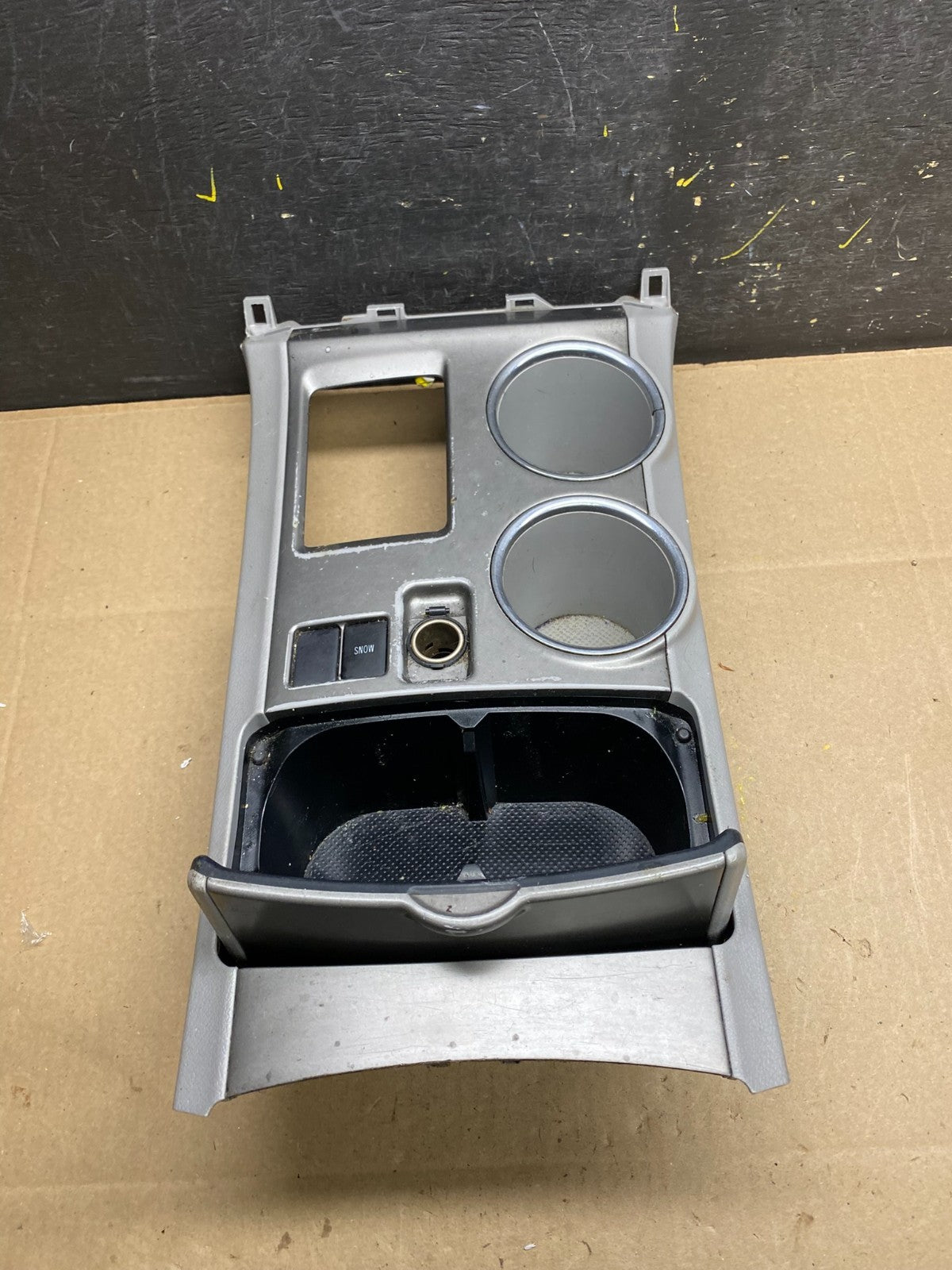 2008 2009 2010 Toyota Highlander Front Center Shifter Bezel Cup Holder t9278 DG1