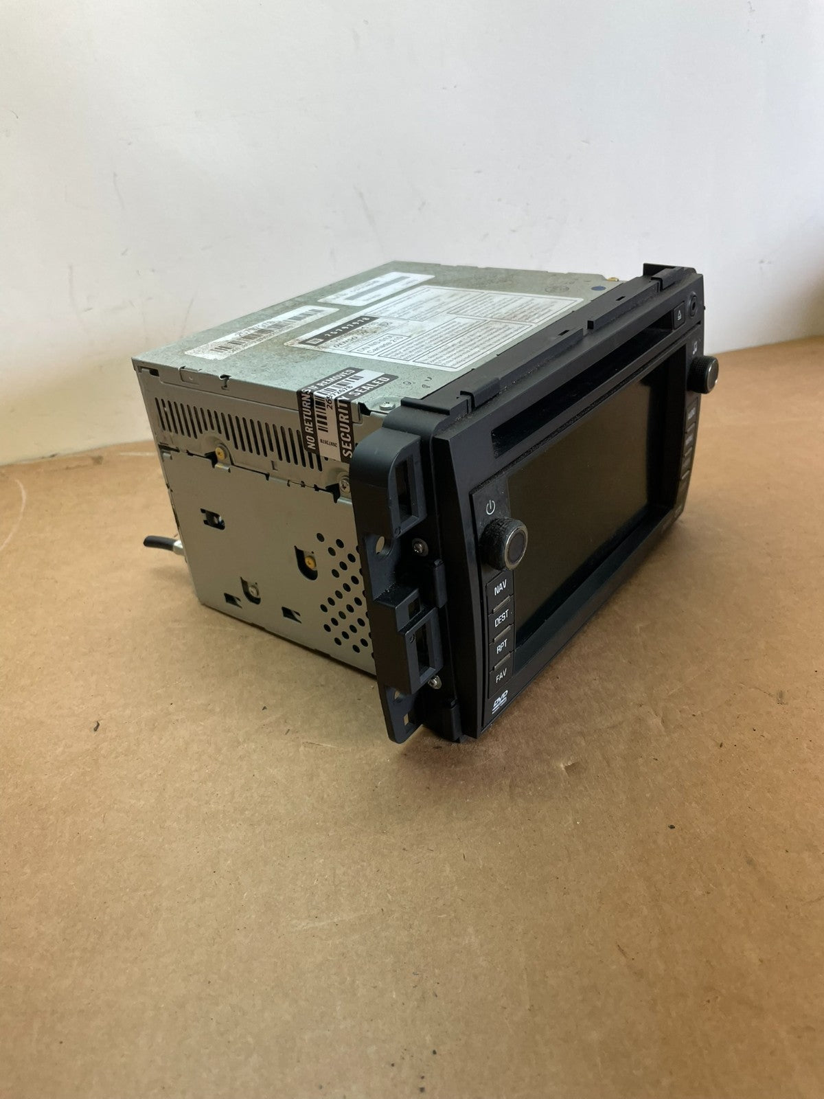 2007 to 2014 Chevrolet GMC Cadillac Radio Navigation Screen Display AG0794 DG1