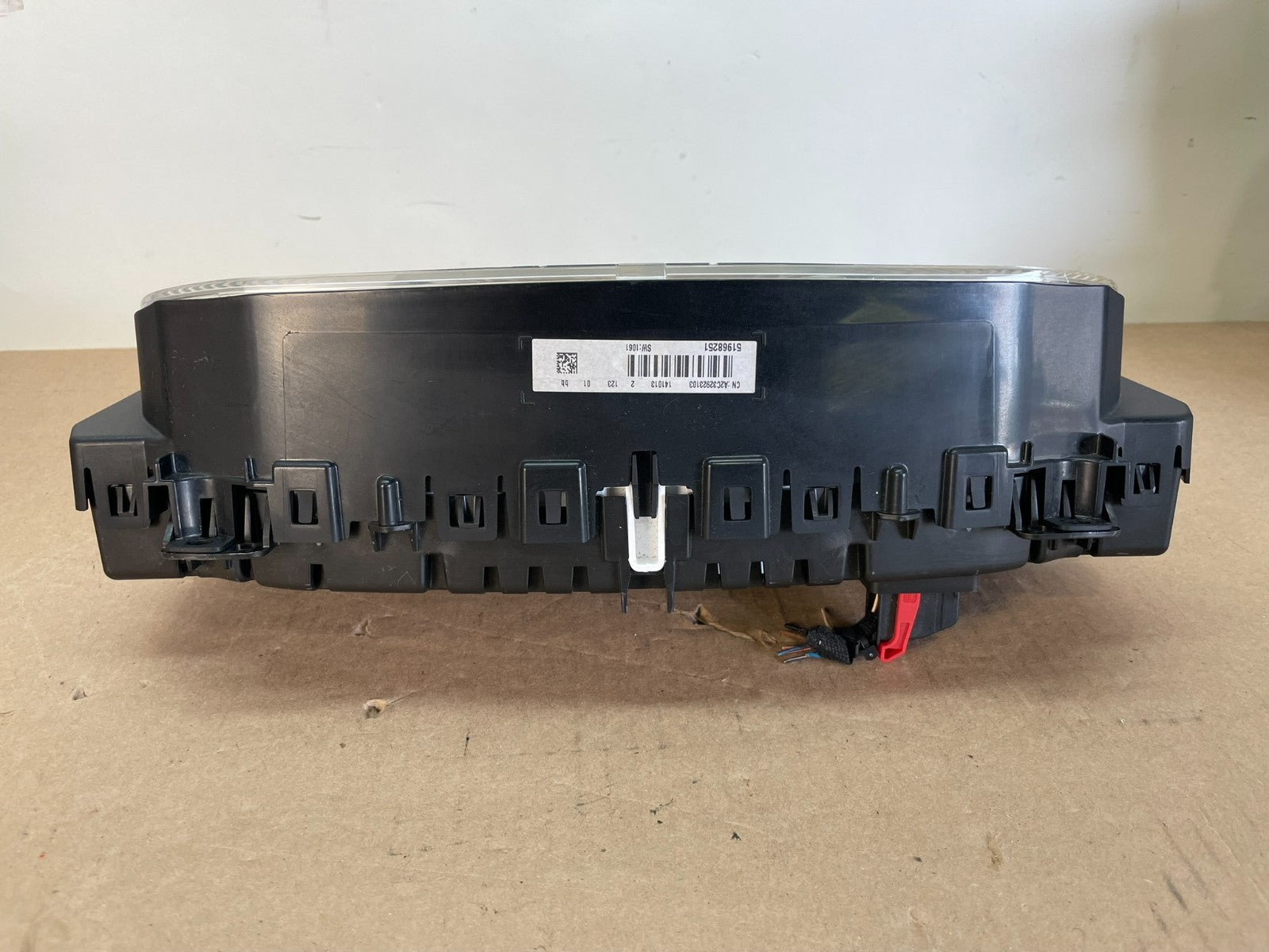 2014 - 2017 Fiat 500L Dash Instrument Cluster Speedometer AG2530 DG6
