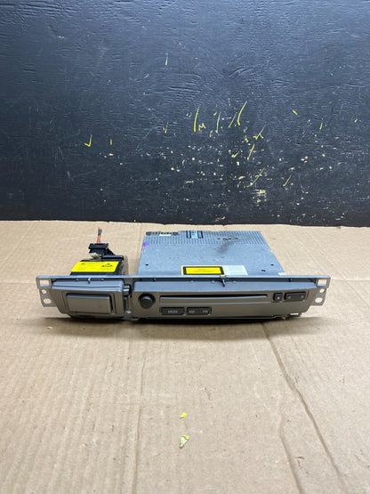 2006-2008 BMW 750i 750Li E65 AM/FM Radio CD Player AA4611 DG0