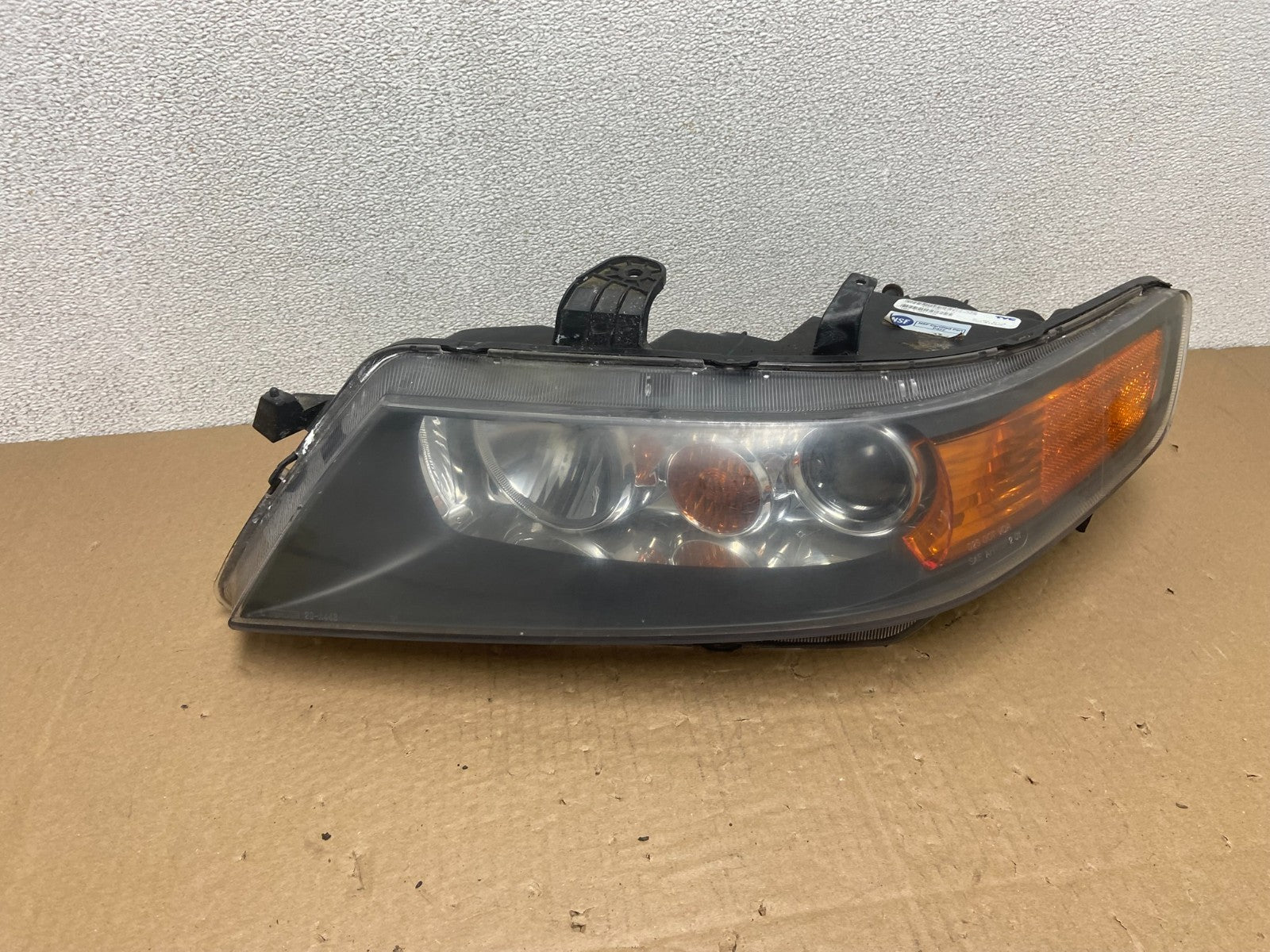 2004 to 2008 Acura TSX Left Driver Side Xenon HID Headlight TYC AB6189 DW0