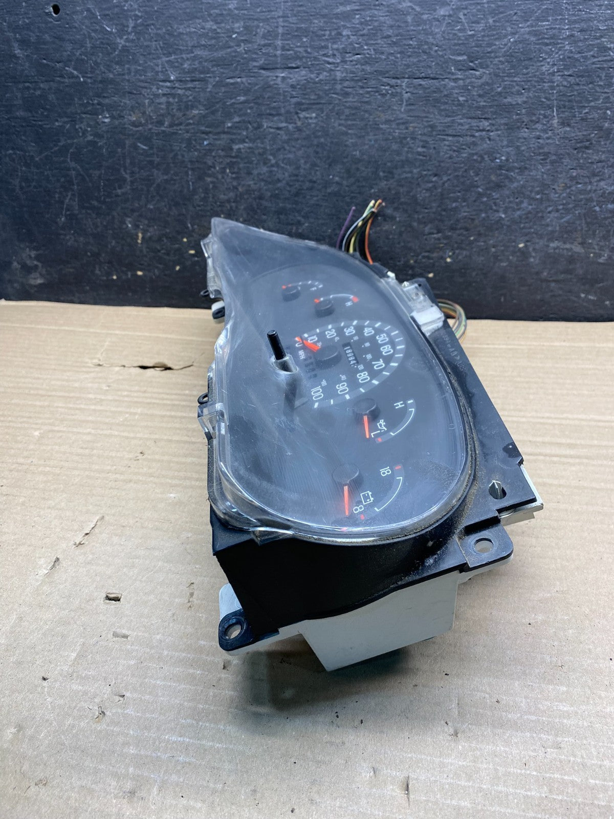 2001-2002 Ford Econoline E250 E350 Van Speedometer Instrument Cluster ah9934 DG2