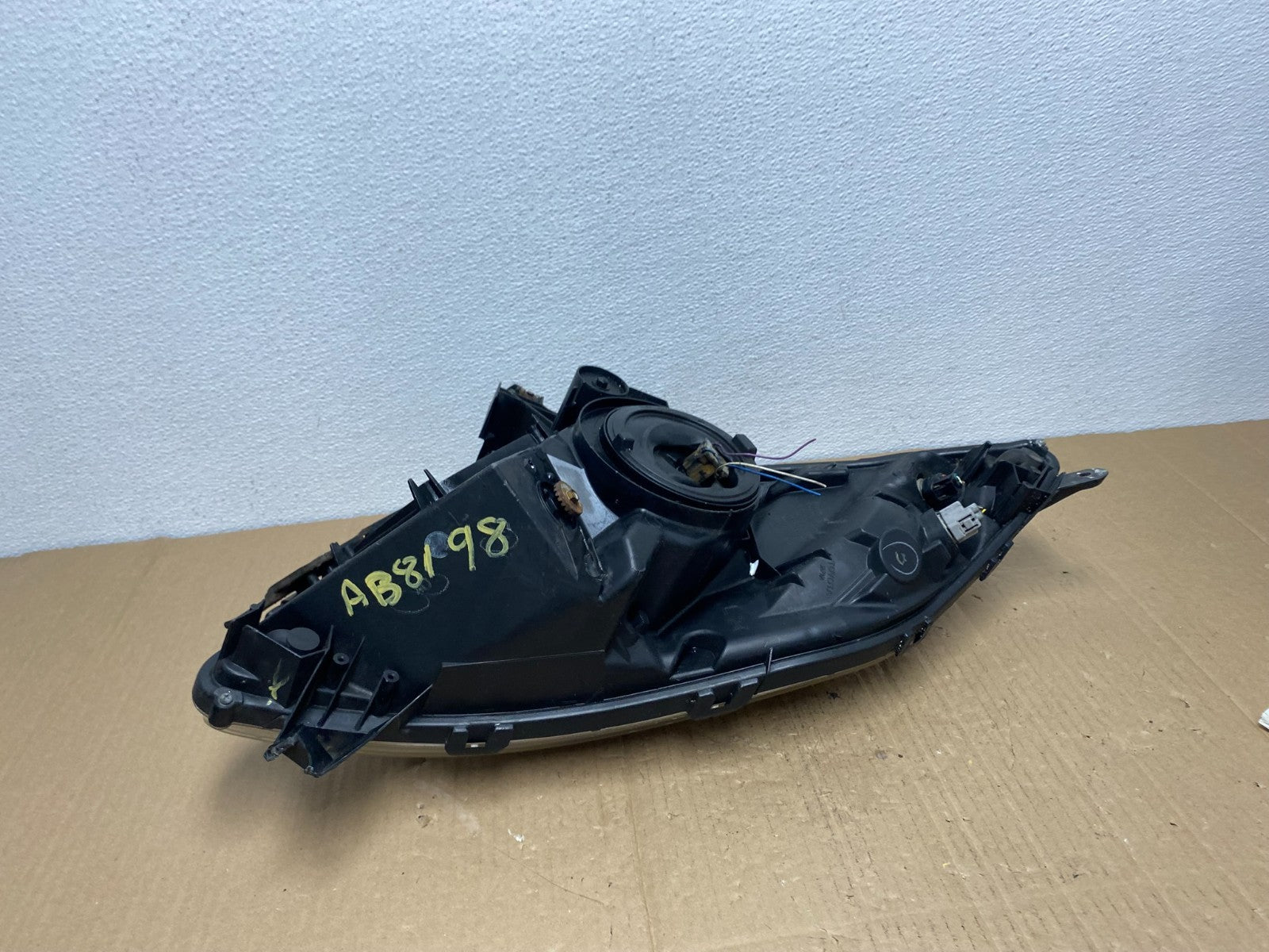 2006-2009 Toyota Prius Left Driver LH Side Headlight Halogen Oem AB8198 DW5