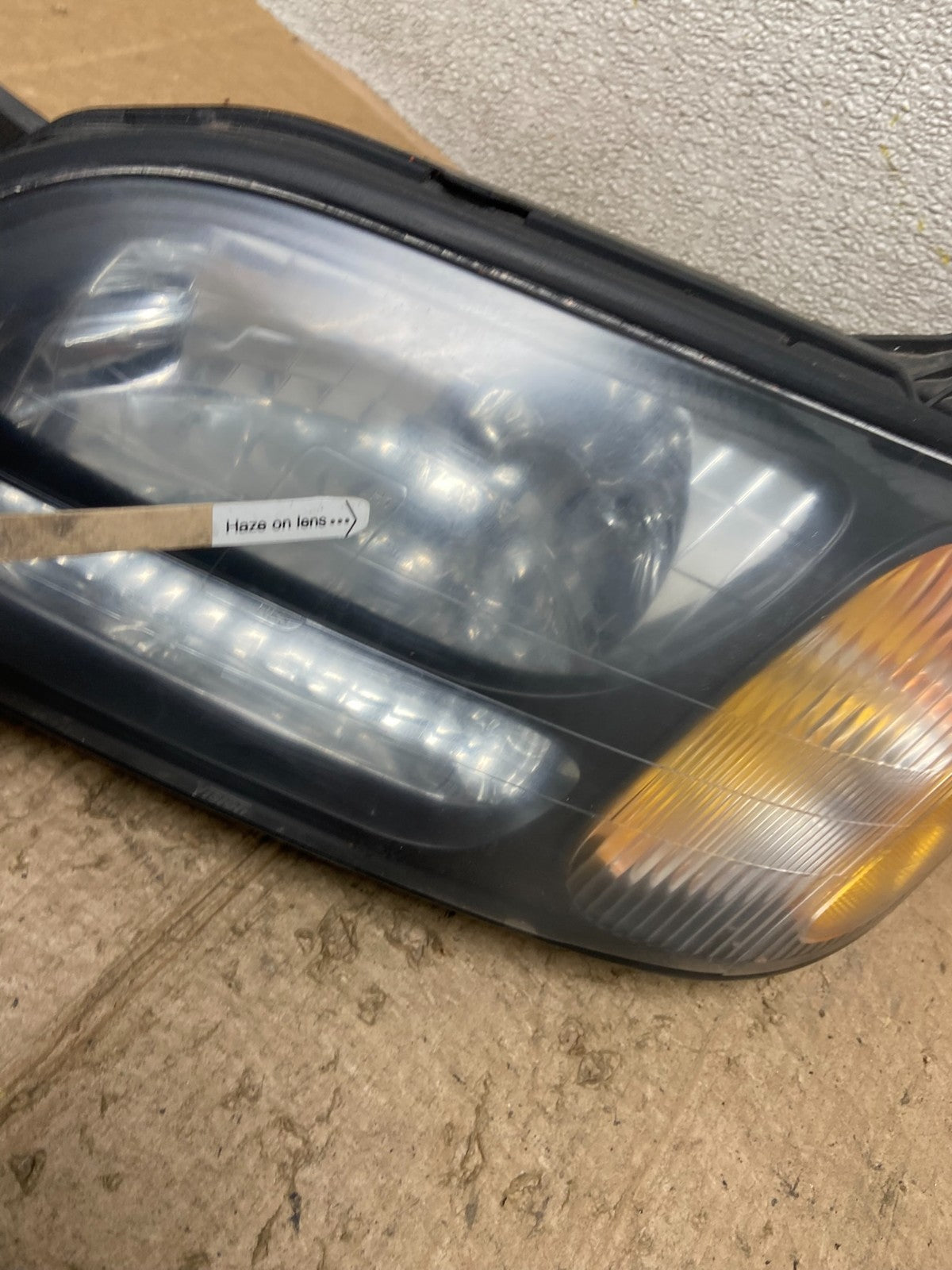 2001-2004 Subaru Legacy Outback Left Driver Lh Side Headlight AA52193