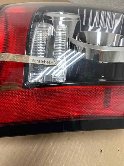 2010 - 2011 Land Rover Range Rover Sport Right Passenger Tail Light AE6968 LK3