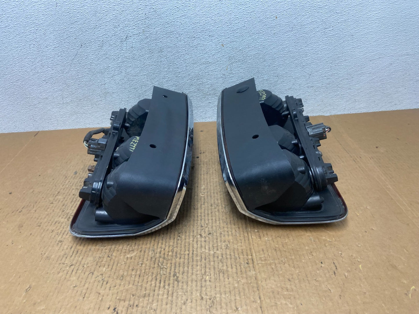 2007 - 2011 Dodge Nitro Left+Right Side Tail Lights AE2797 DW11