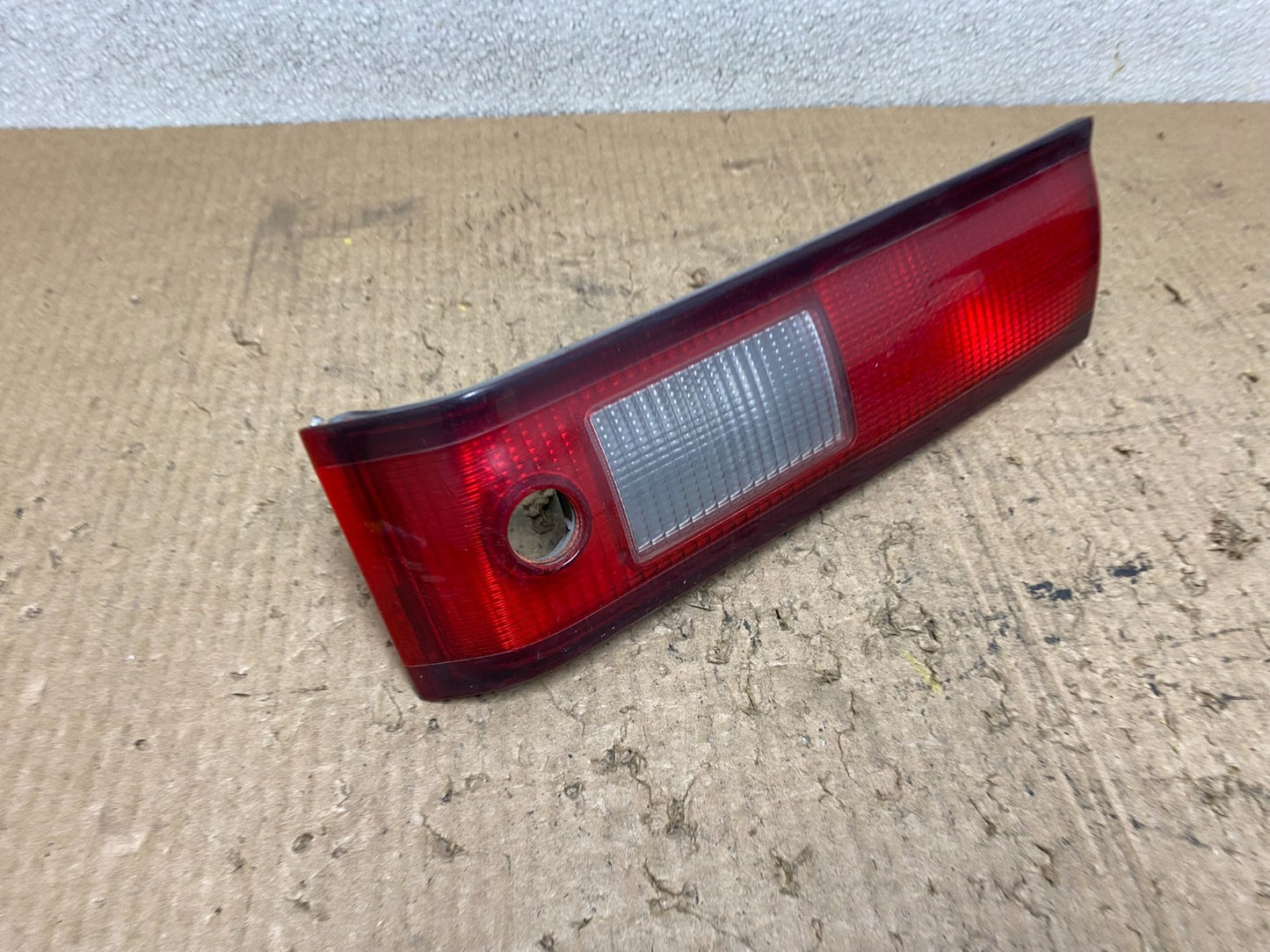 1997 1998 1999 Toyota Camry Tail Light Inner Right Passenger Oem W7860 DW2