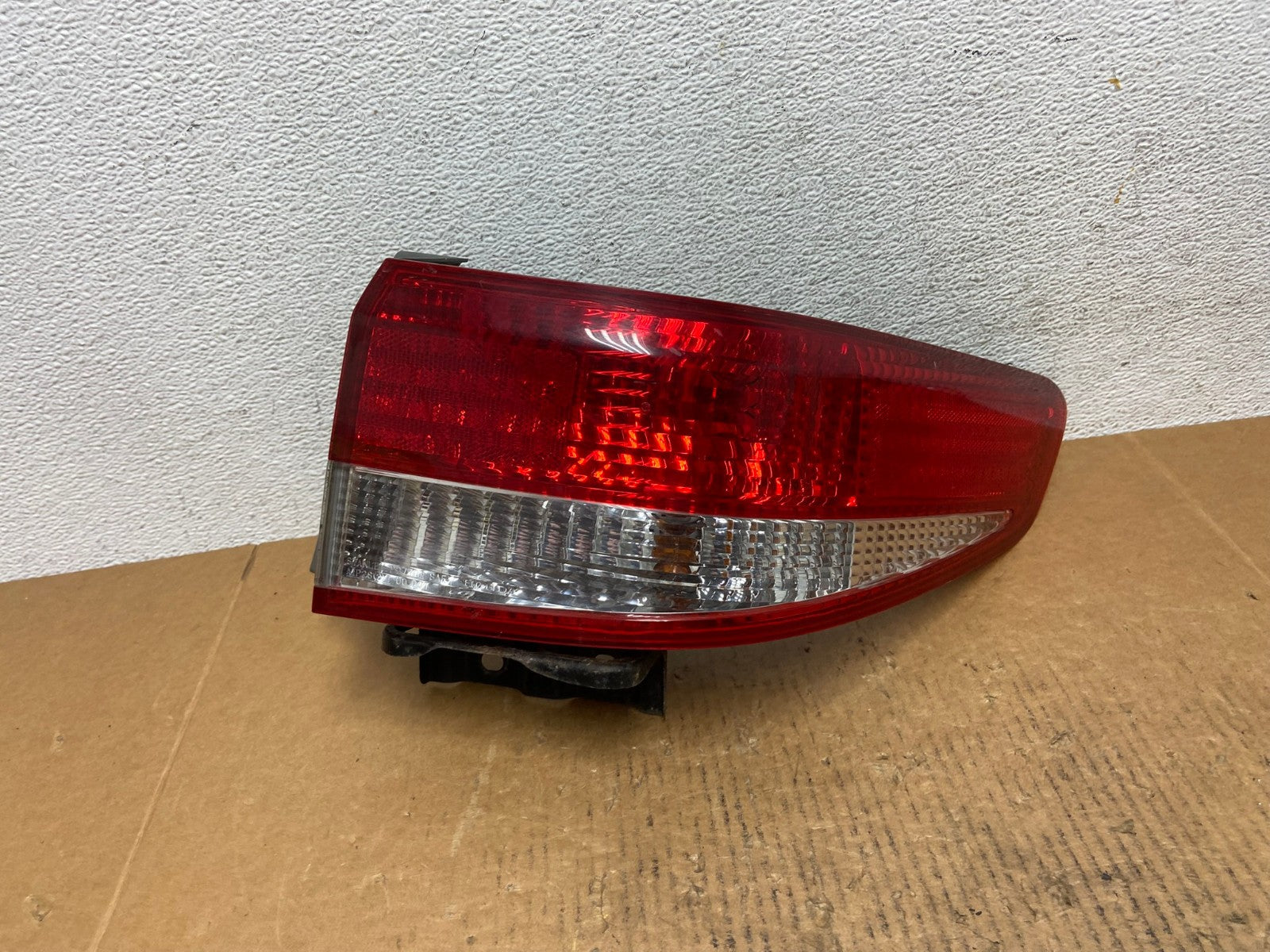 2003 to 2004 Honda Accord Sedan Right Passenger Rh Side Tail light AE0233 LK0
