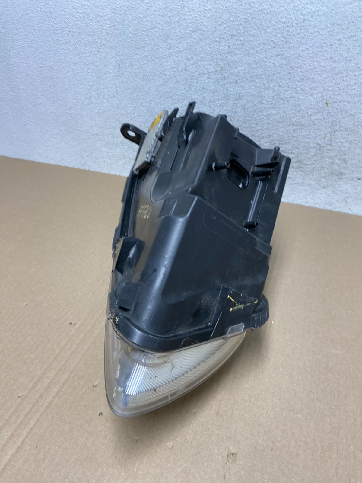 2005 to 2008 Audi A6 Left Driver Side Headlight Xenon HID AF5766 DW8