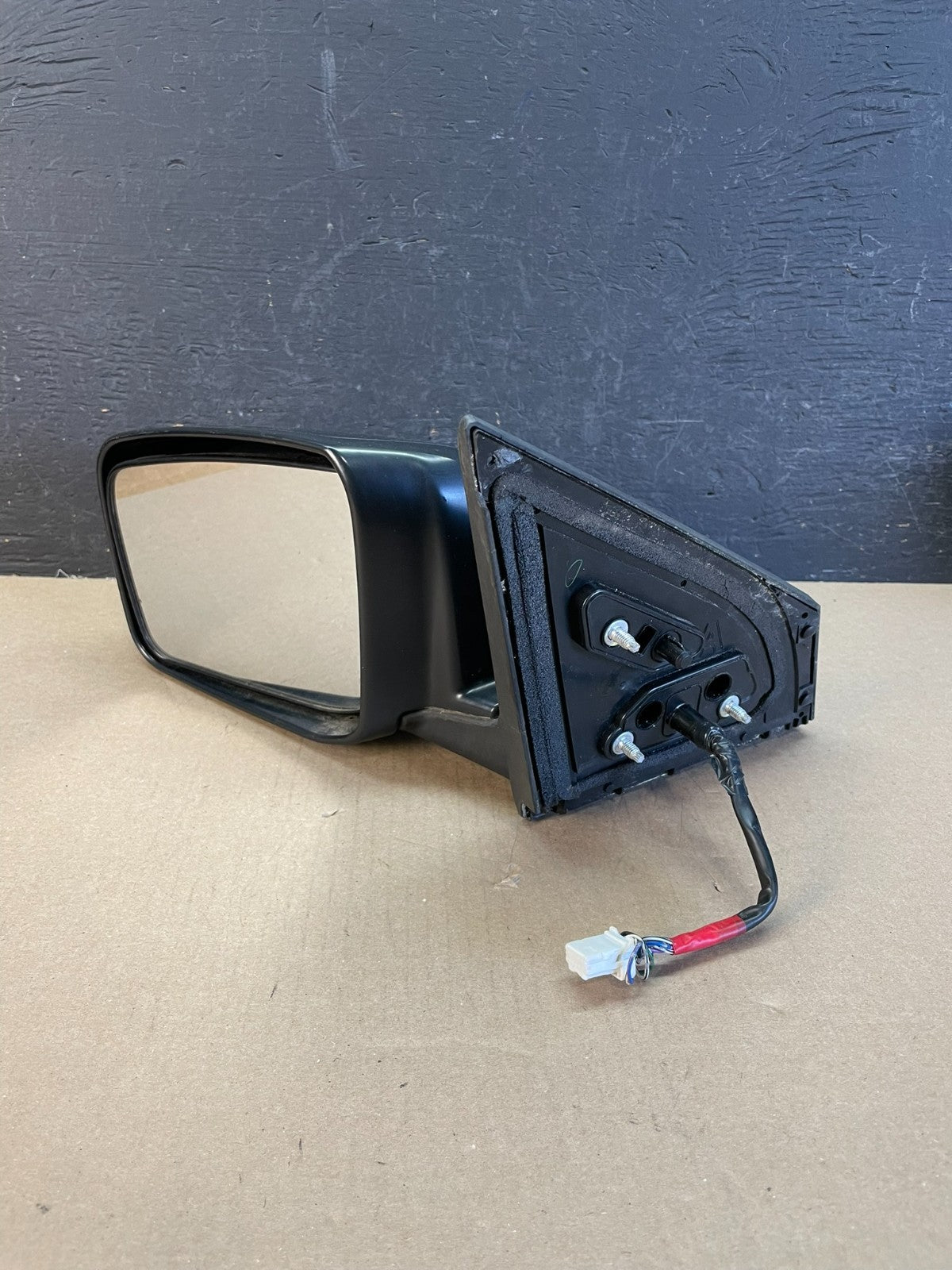2008 to 2015 Nissan Rogue Left Driver LH Door Camera Mirror AE1105 DW2