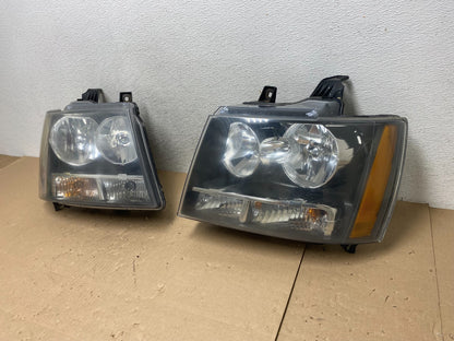 2007 to 2013 Chevrolet Suburban Tahoe Left+Right Set Headlights AG5801 DW1