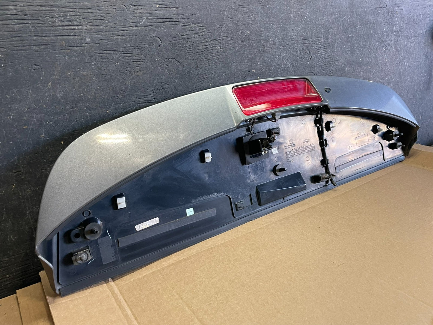 2011 to 2015 Ford Explorer Rear Upper Tailgate Liftgate Wing Spoiler AB2946 DG7