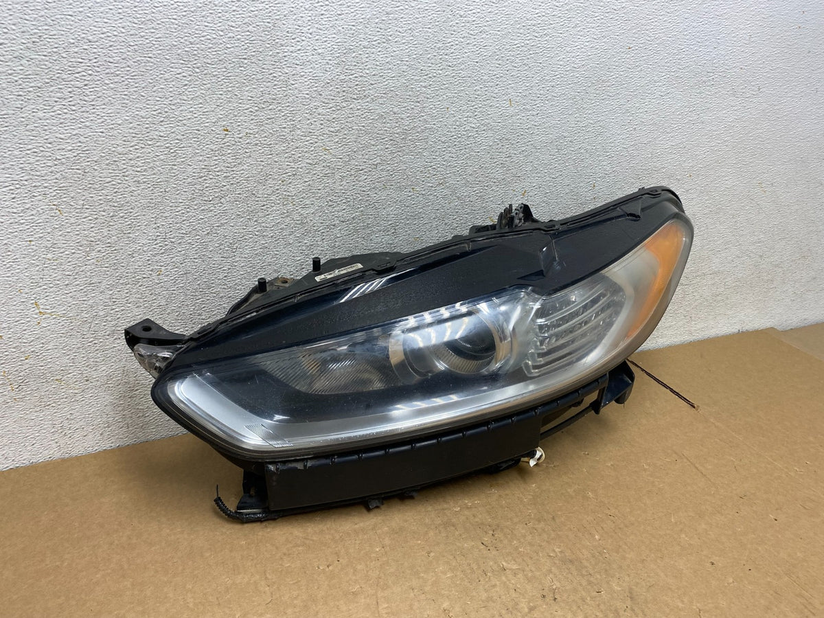 2013 to 2016 Ford Fusion Left Driver Lh Side Headlight AI3302 DW2
