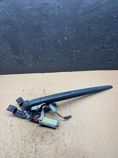 2012 to 2013 Land Rover LR4 Rear Glass Windshield Wiper Motor OEM R6274 DG0