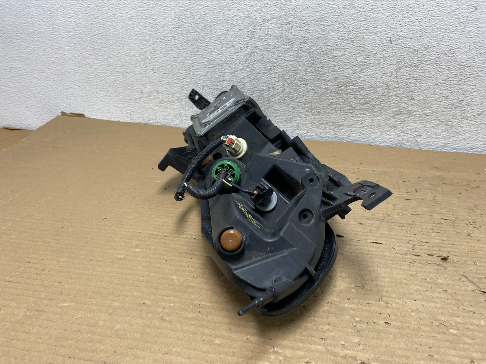 2014 - 2018 Jeep Cherokee Left Driver LH Side LED Headlight AG9101 DW6