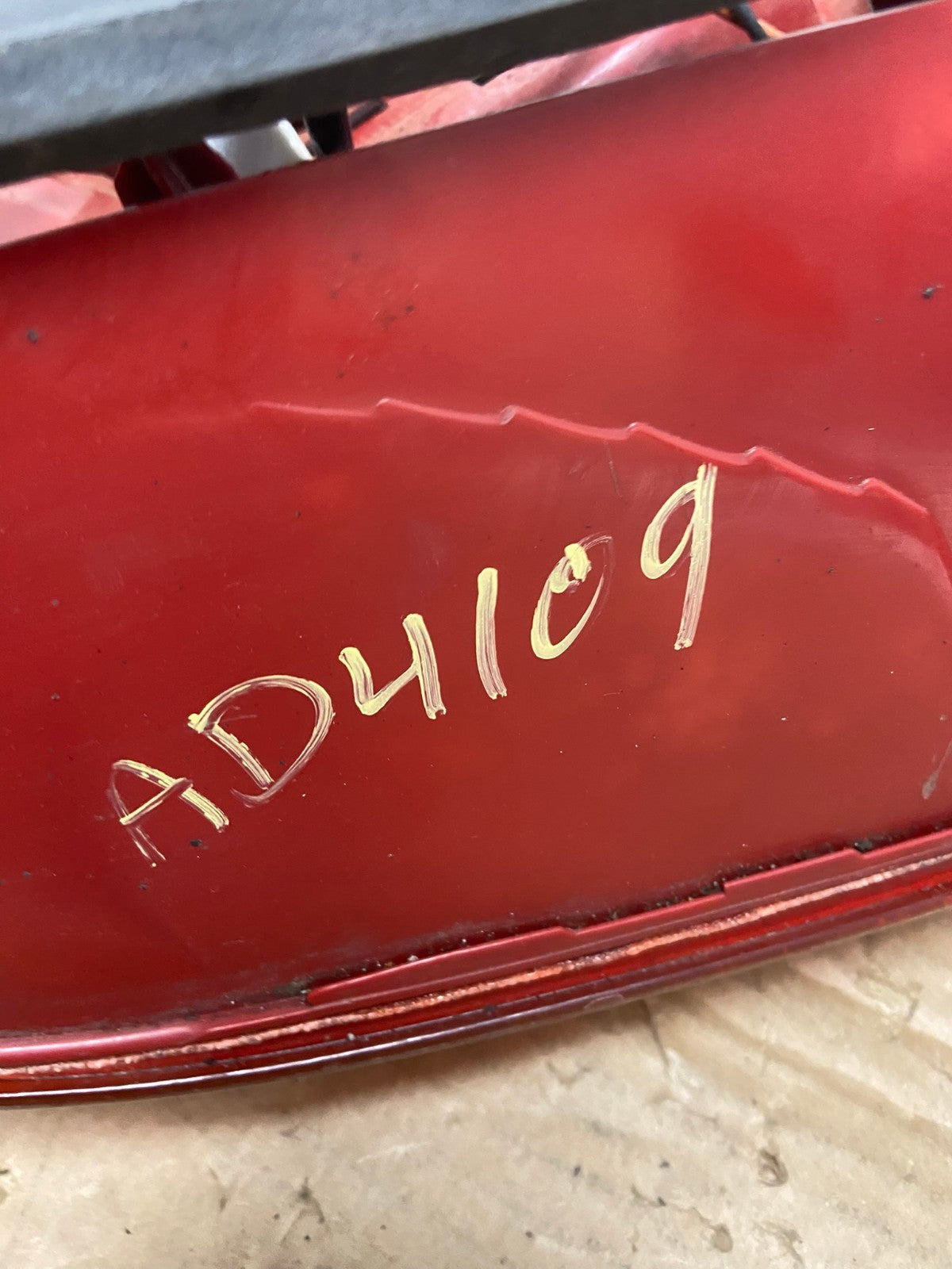 2002 - 2005 Hyundai Sonata Right Passenger RH Side Tail Light AD4109 LK11